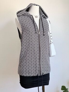 Vintage Christopher & Banks Floral Print Hooded Zip Up Vest 90s Sporty Whimsy